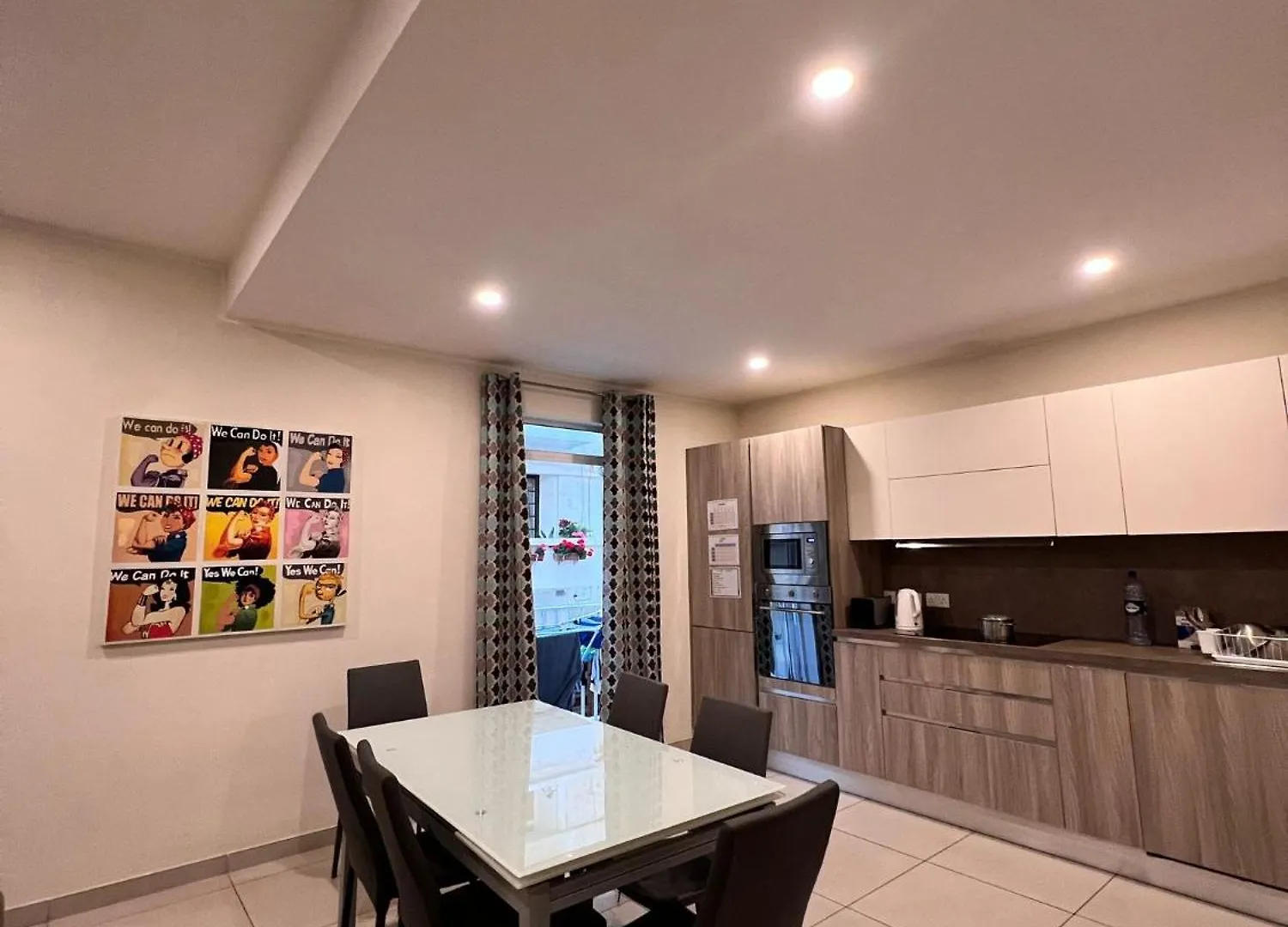 Private Room Shared Bathroom - 2 Beds Balluta - Shared Flat Saint Julian's 0*,  马耳他